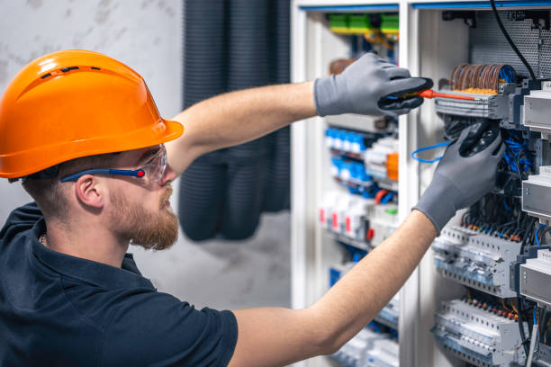 Best Affordable Emergency Electrician  in North Kansas City, MO